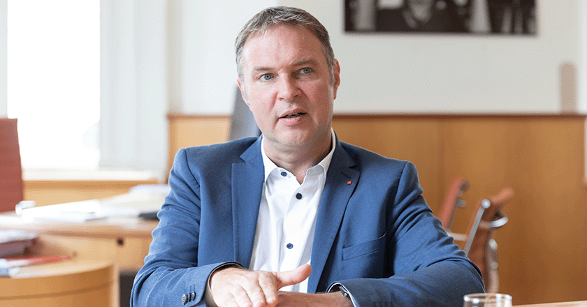 Andreas Babler im Fair Wohnen-Interview (c) MVÖ