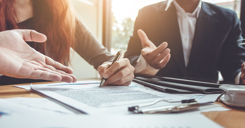 Maklergebühren (c) iStockphoto